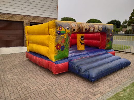 Photo 3 of Jumping castle